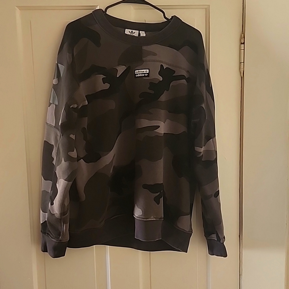 Adidas camo matching sweat suit